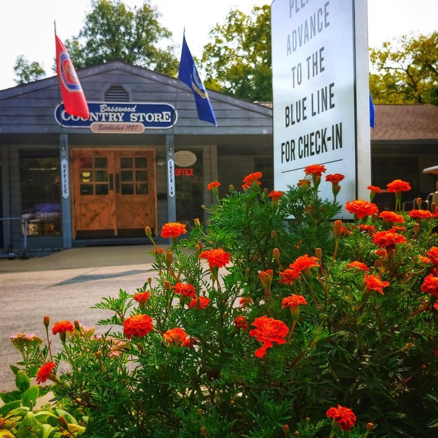 Basswood Resort Platte City Esterno foto